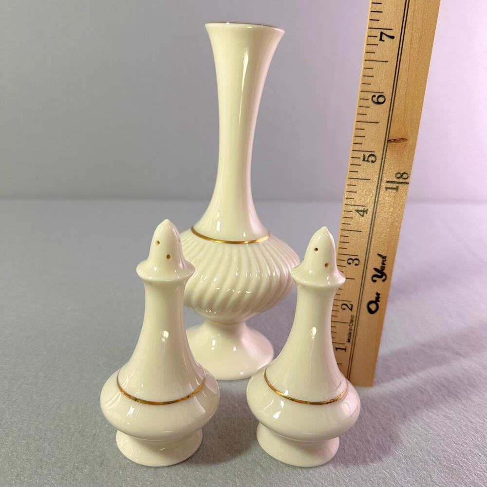 Lenox USA Regency Salt & Pepper Shakers & Coordinating Bud Vase with 24k Trim - Picture 8 of 8